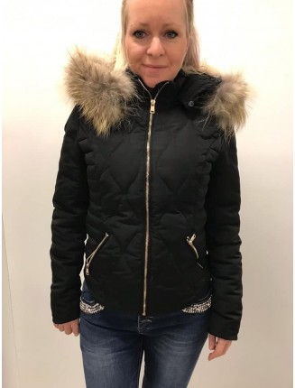 fake fur jacka svart